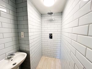 En suite- click for photo gallery